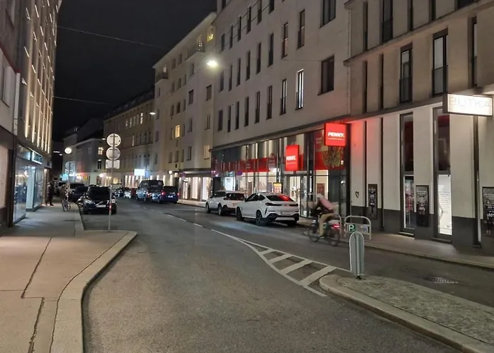 Gumpendorfer Strasse * Viena